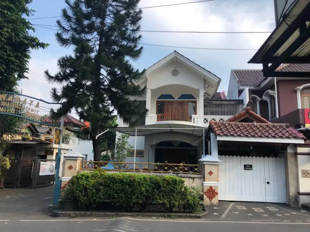 DIJUAL RUMAH MEWAH POSISI HOOK DUREN SAWIT JAKARTA TIMUR