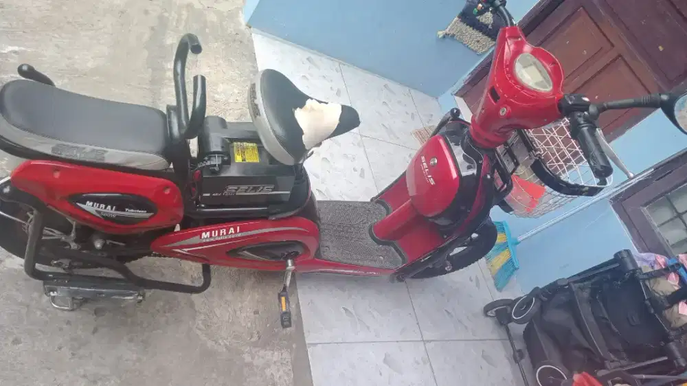 Sepeda listrik selis