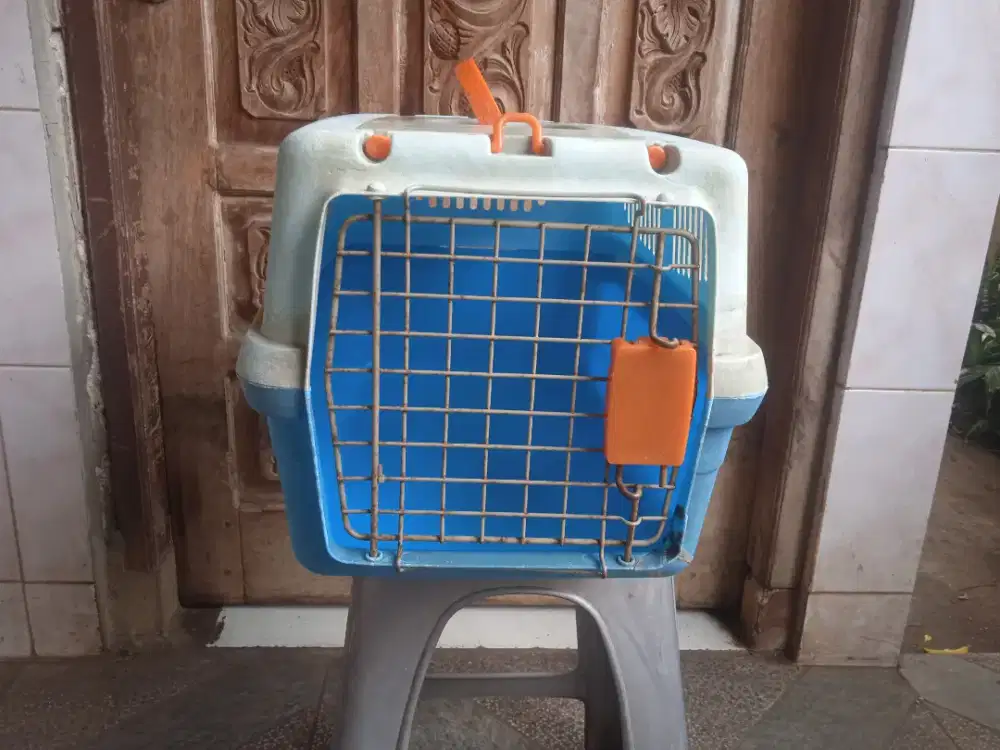 Pet Cargo/ kandang kucing, ukuran P48 cm, L30 cm dan T30 cm.