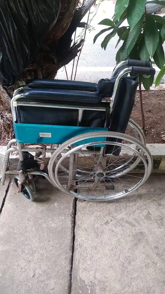 Kursi roda di jual murah cepat