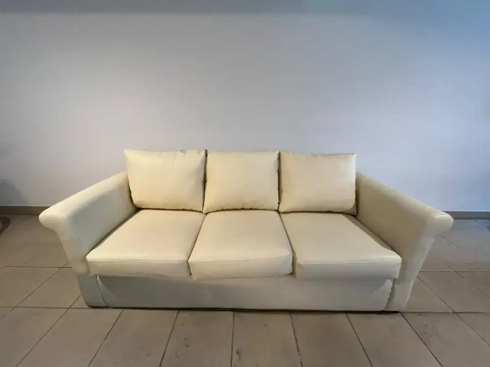 Sofa 3 Dudukan Minimalis
Bahan Cover Kain Oscar Kulis Sintetis