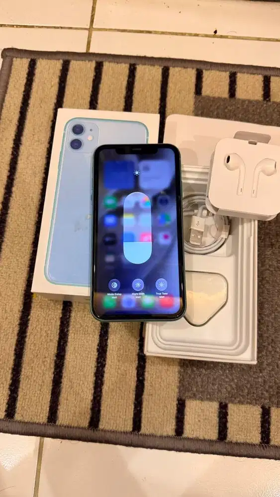 Iphone 11 Green 256GB Terdaftar Mulus Lengkap