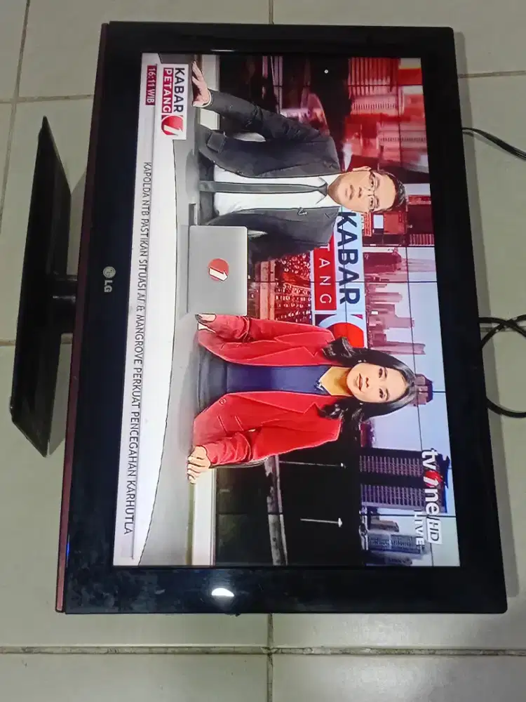 Tv. LG 32 inc.   Anqlog. Tv. Tv remot. Ajah