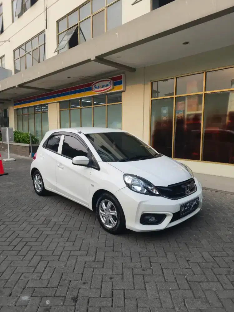 HONDA. BRIO. E. AT. 17
