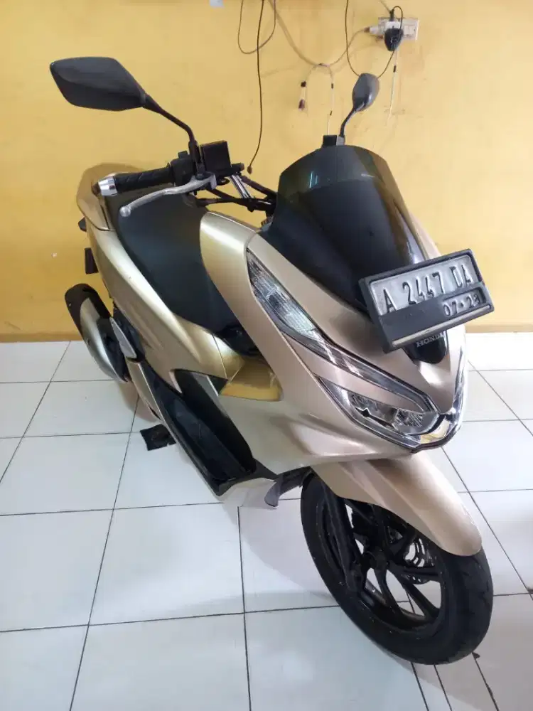 Honda pcx 2018 gold