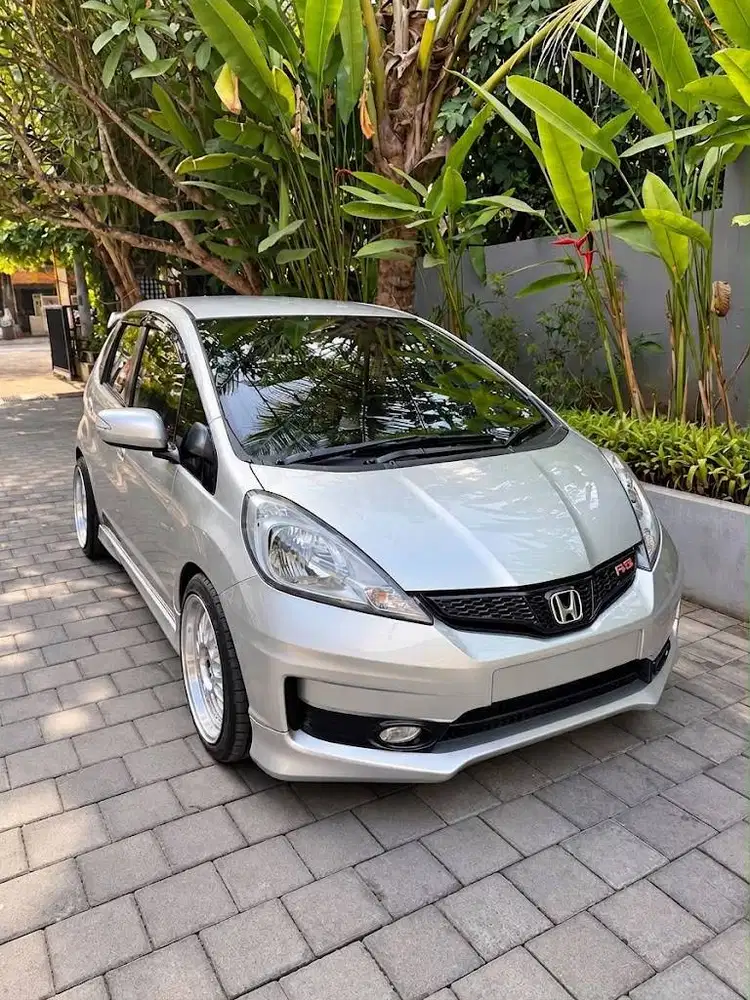 HONDA JAZZ RS 2012 A/T