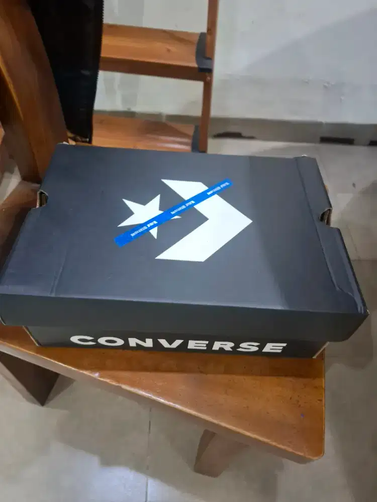 Sepatu converse