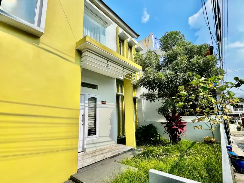 Rumah 2 Lantai Perum Saxophone Dekat Suhat