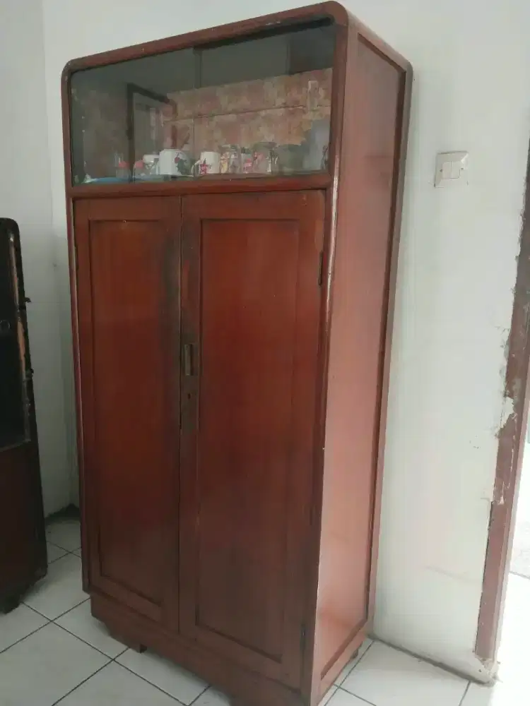 Lemari Jadul Vintage Buffet Jati Kuno