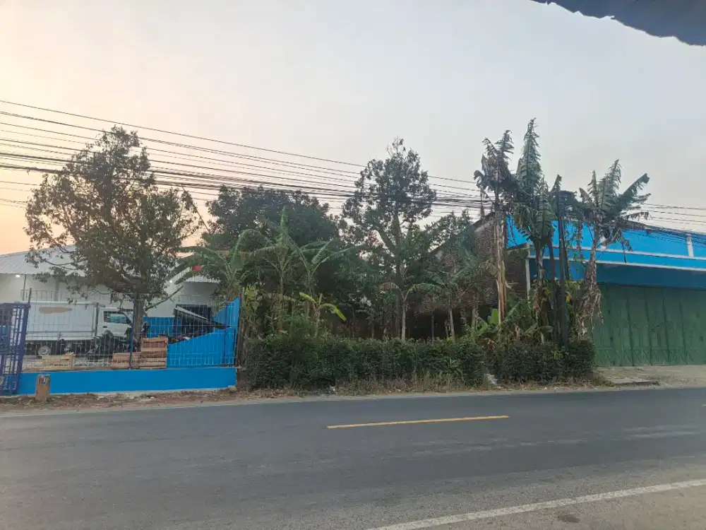 Di jual tanah lokasi pinggir jalan / Depan Kompi B