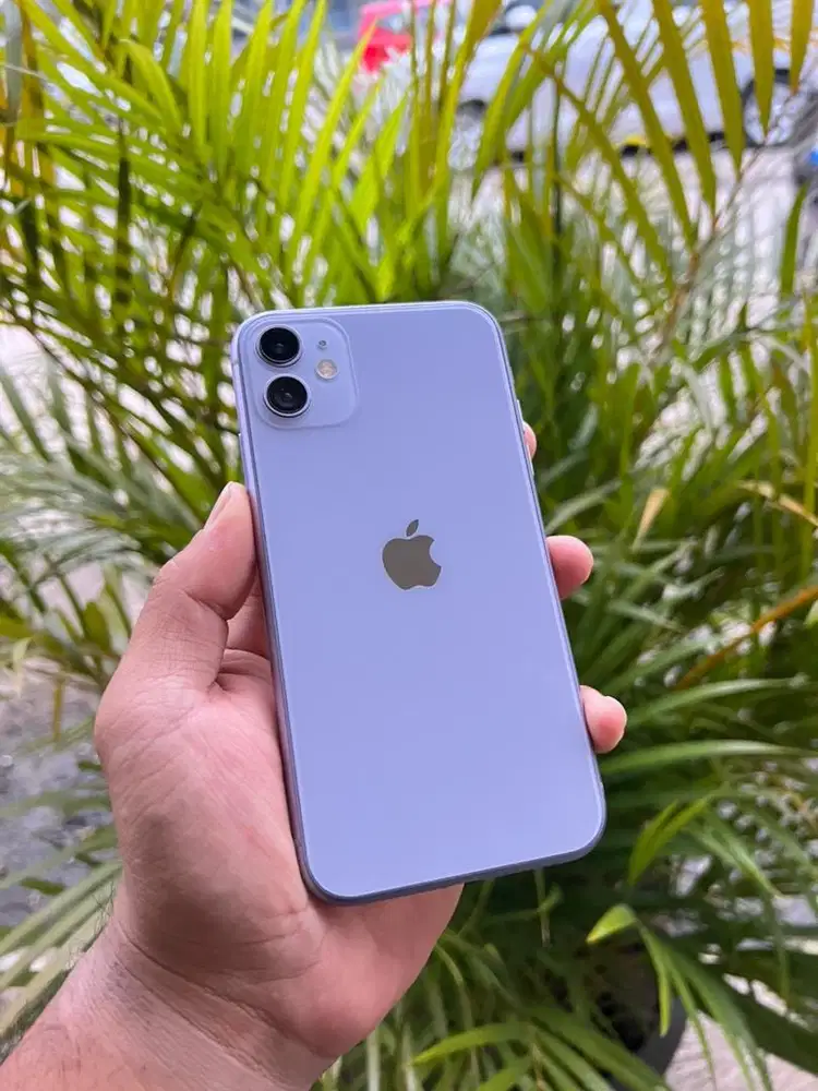iPhone 11 64GB — FULLSET SIAP PAKAI