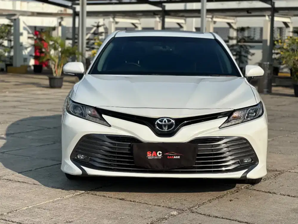 CAMRY V AT LOW KM 63RB THN 2021