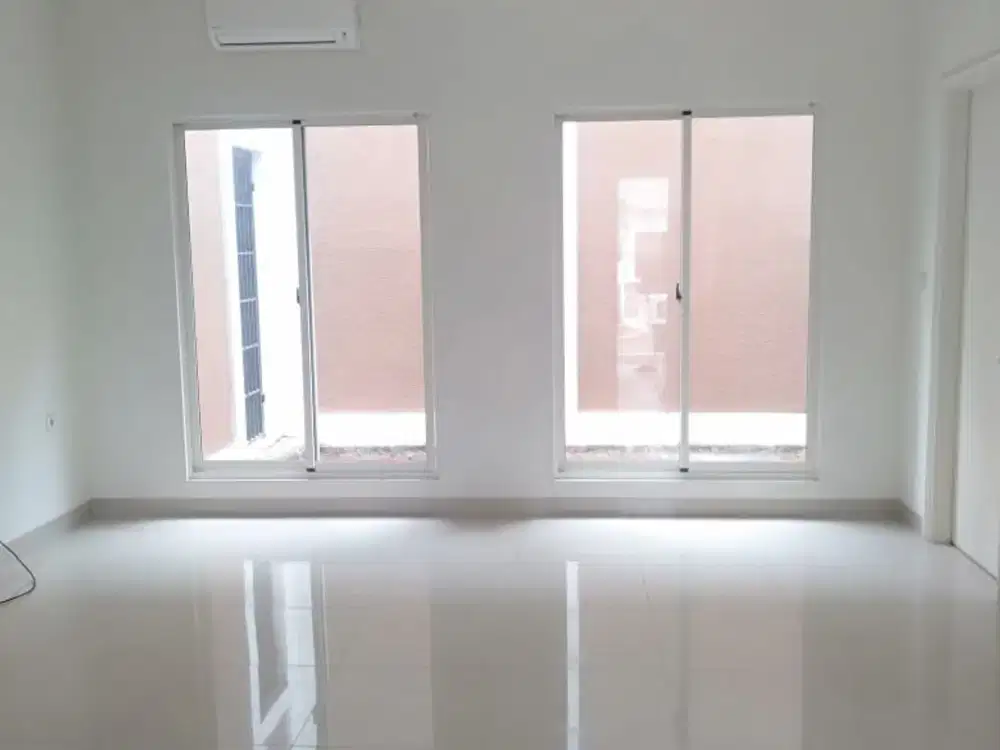 RUMAH HOEK    Flamingo The Springs - Gading Serpong