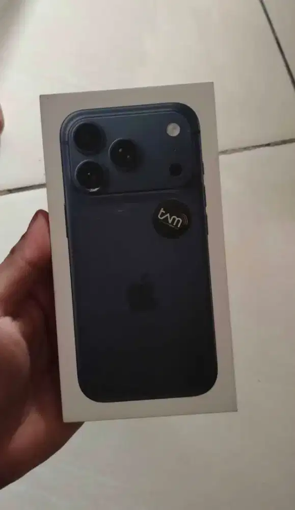 IPHONE 17 PRO 256 GARANSI RESMI (BNIB)