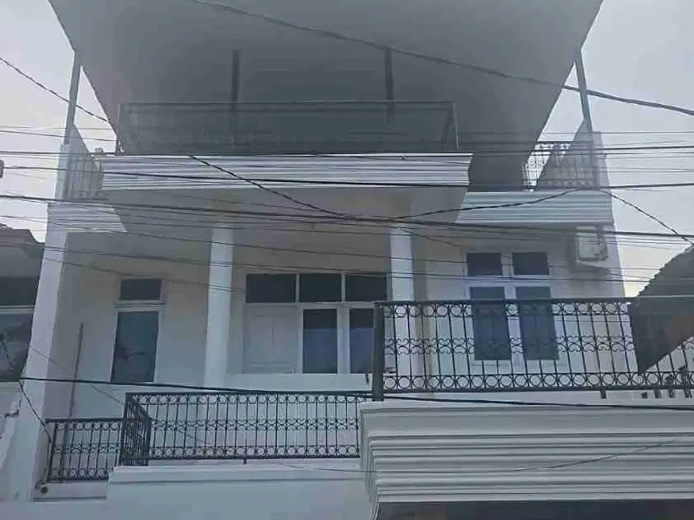 Rumah Mewah dengan Akses 3 Pintu Toll diEramas 2000 Pulogebang Jakarta Timur