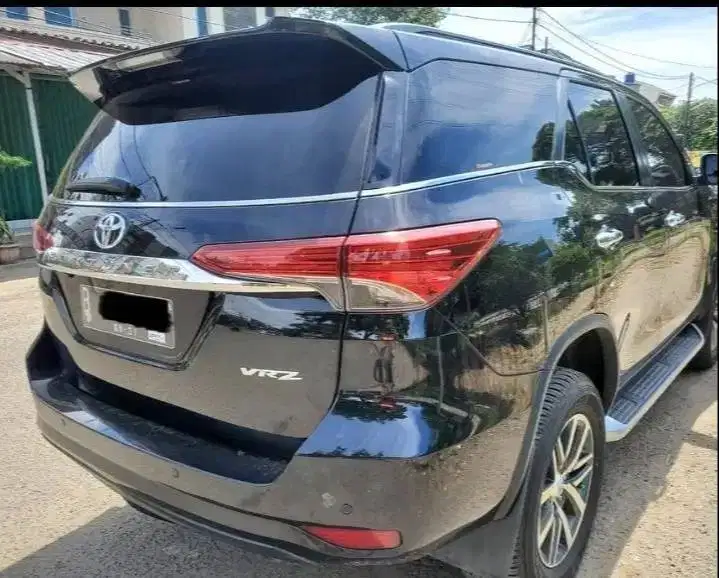 toyota fortuner (2016)