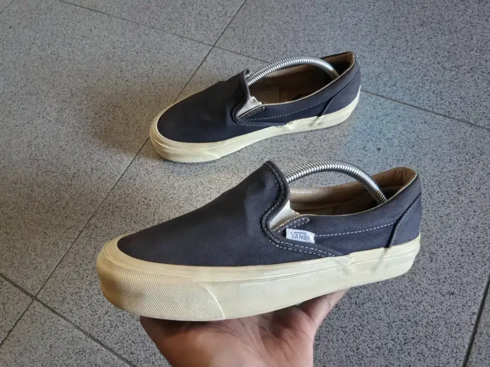Vans Slip On Vault OG Original
Size 37 (ada adidas converse)