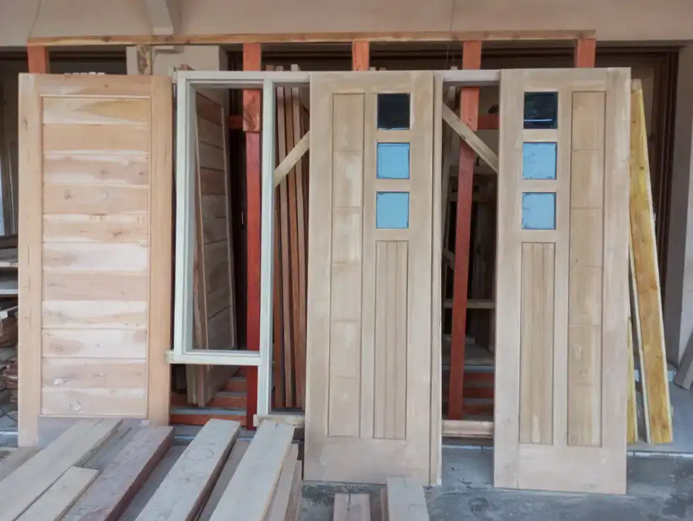 Pintu baru bahan kayu manglid berkualitas tinggi