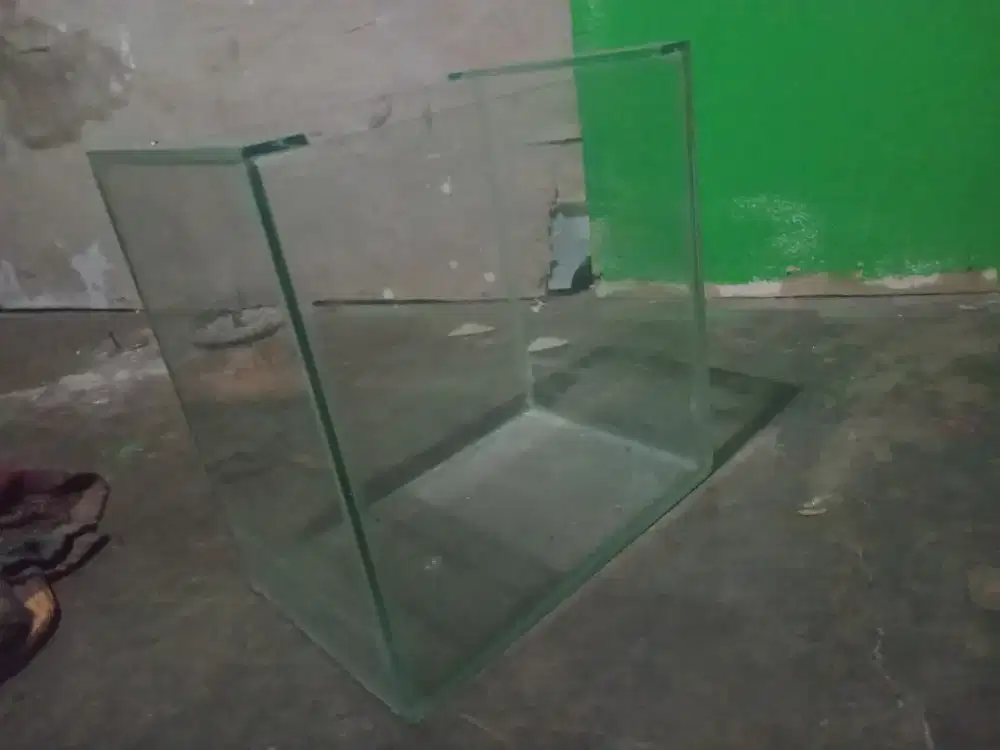 MURAH! 2 Akuarium Kaca 30x30x30 cm – Cuma Rp90.000!