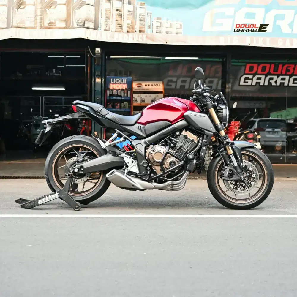 HONDA CB650R MERAH 2023 SUPER LOW KM 4000