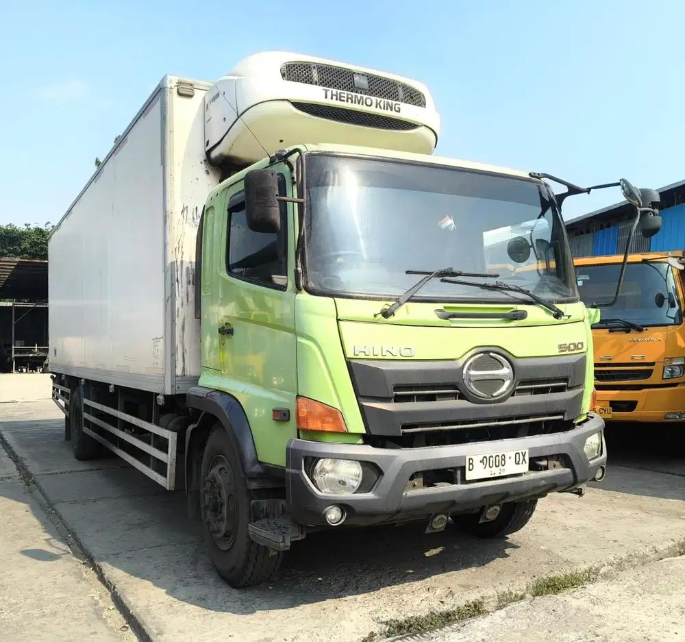 bok frozen Thermoking Hino engkel 4x2 FG 235 JS box freezer 2019