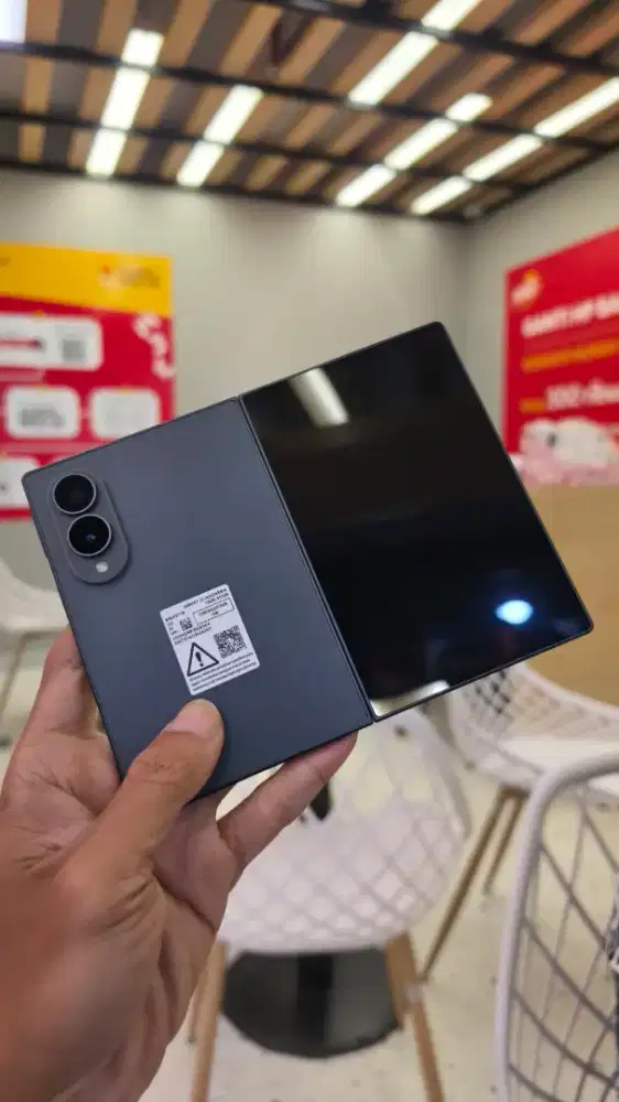 SAMSUNG GALAXY ZFOLD 8 12/256 DISKON HINGGA 3.5jt