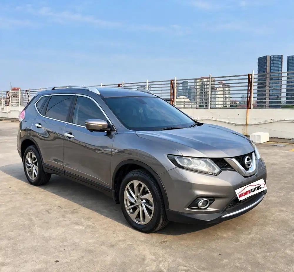 Nissan X-Trail 2.5 2015 Automatic Abu-abu Metalik