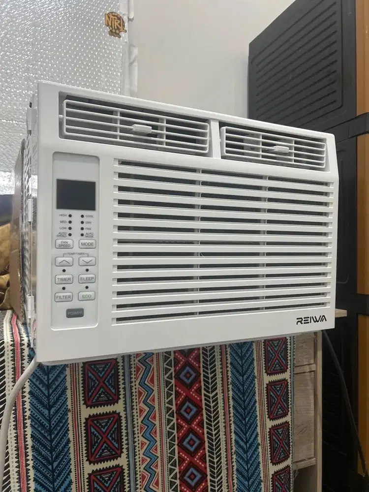 JUAL RUGI AC windows Reiwa. Belum dipakai sama sekali