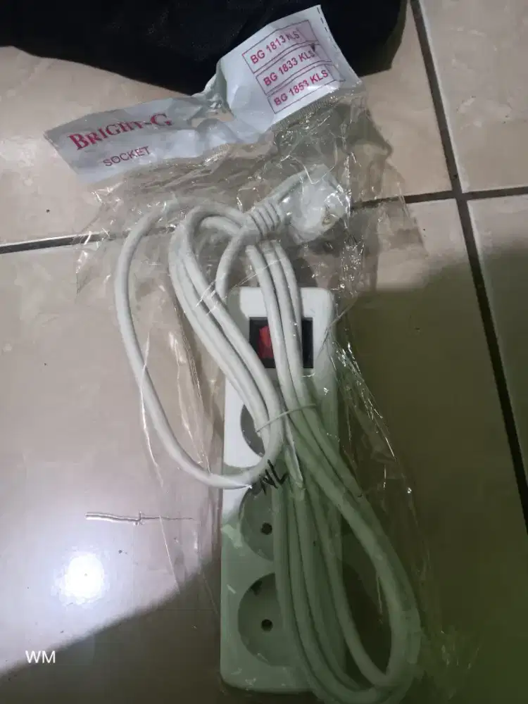 Kabel on of stop kontak