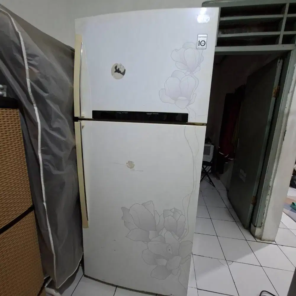 Kulkas LG 2 Pintu Jumbo