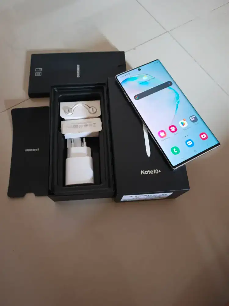 Samsung Note 10+ 12/256 Sein fullset mlusss like new josss