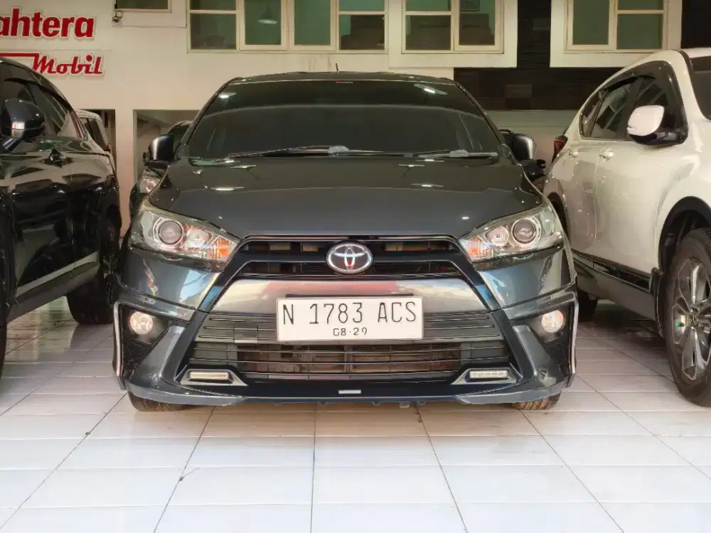 Tdp 35 yaris S TRD abu-abu 2017 automatic surabaya boss tt cash kredit