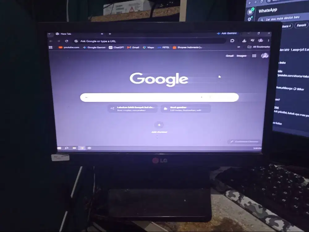 monitor lg & zyrex 16inch 60hz bekas kondisi normal