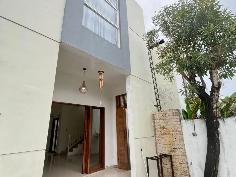 DIJUAL — VILLA 2 BEDROOM DENGAN PRIVATE POOL DI KEROBOKAN, SEMINYAK