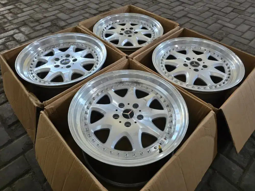 Velg Brabus R18 Mercy Innova Reborn Zenix Hilux Harrier Lexus Alphard