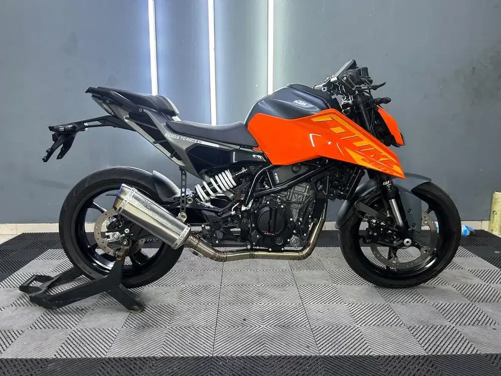 KTM Duke 250 new ABS 2024 tgn 1 pjk on