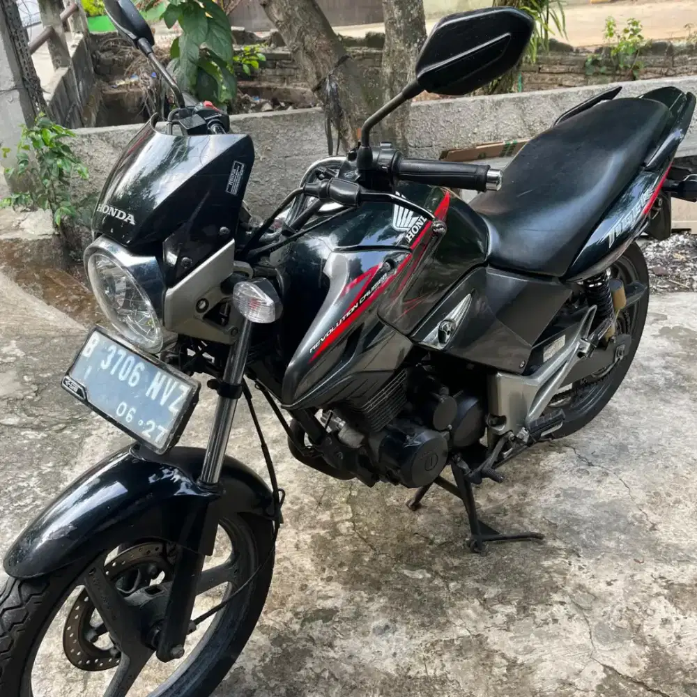Honda Tiger Revo 2012