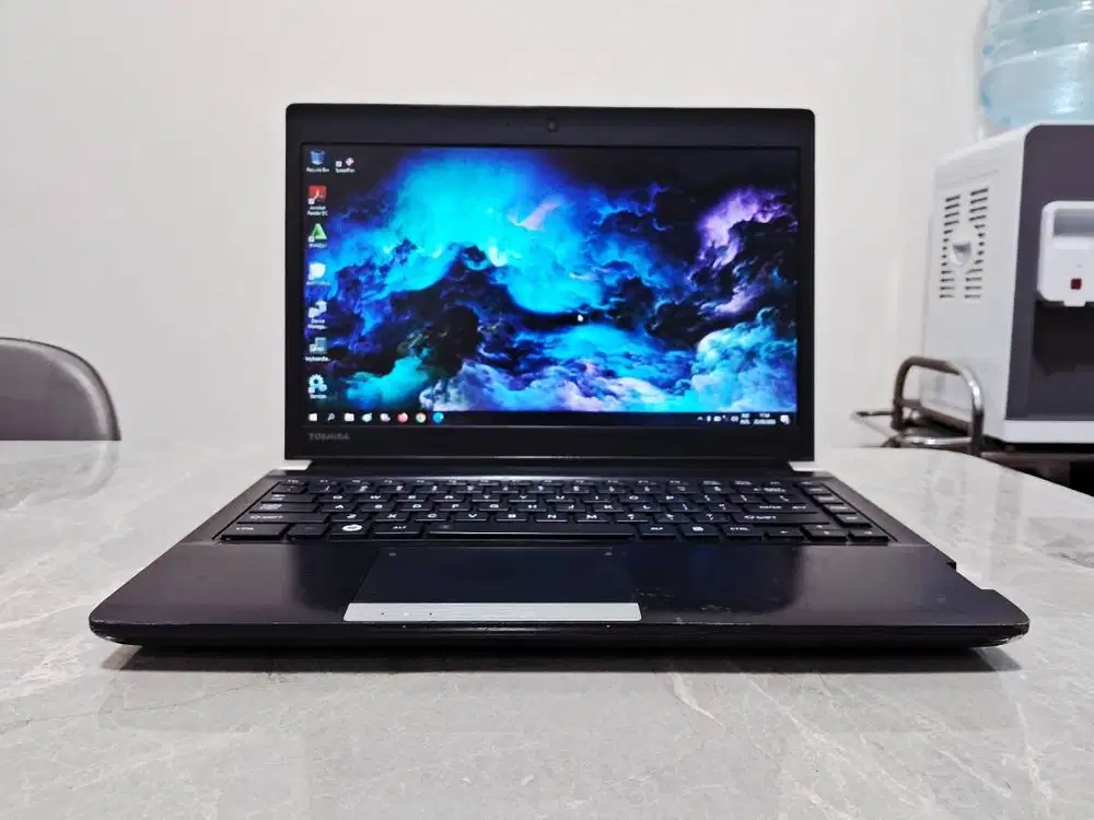 NGEBUTT Core i5 2.5GHz 8GB 128GB Laptop Toshiba Win ORI Garansi