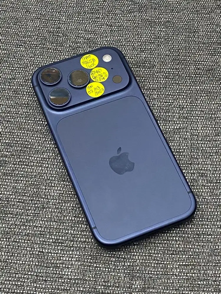 iPhone 17 Pro 256 Deep Blue
