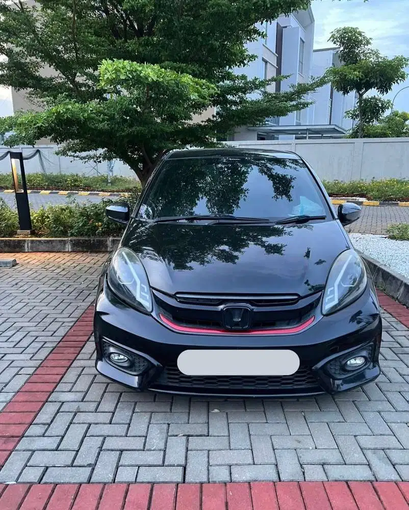 Honda Brio Hitam Terawat & Ganteng (SIAPA CEPAT DIA DAPAT) !!