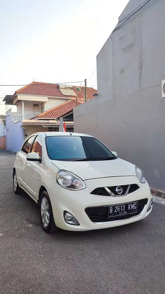 Nissan March 2015 Bensin
