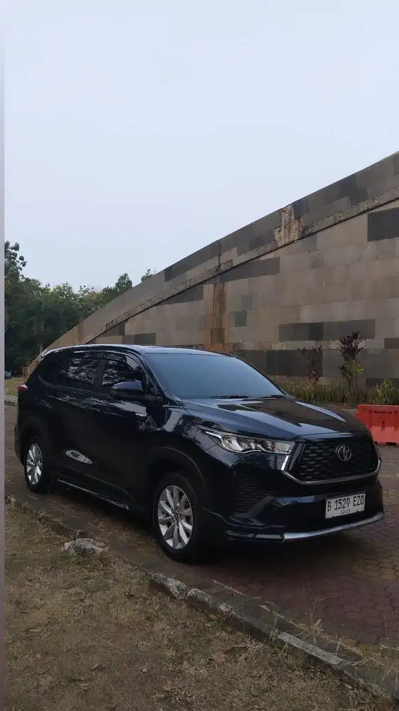 INNOVA 2.0 ZENIX V MODELLISTA HYBRID AT 2023