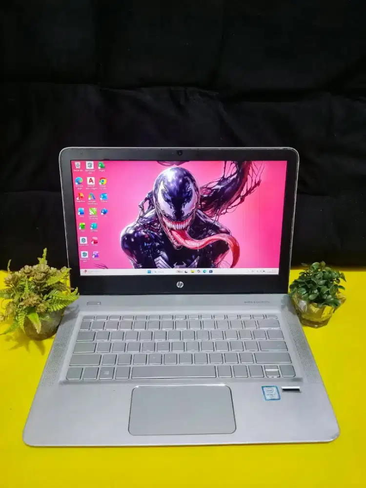 HP ENVY 13-F24 LAYAR QHD+ Superslim Premium  [ Core i7 SSD ]