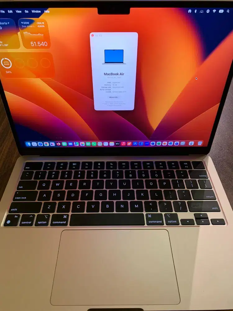 Macbook Air M3 16/256GB iBox Mulus Garansi ON