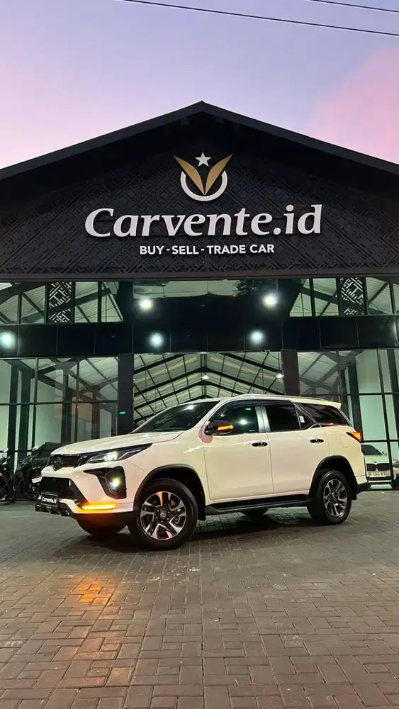TOYOTA FORTUNER VRZ 2.8 LEGENDER AEROPACKAGE 2025 PUTIH LOW 20K SUPERB