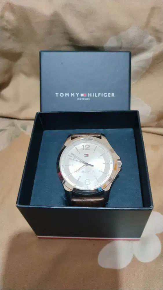 Jam Tangan Pria Tommy Hilfiger 1791377 Original Fullset Mulus