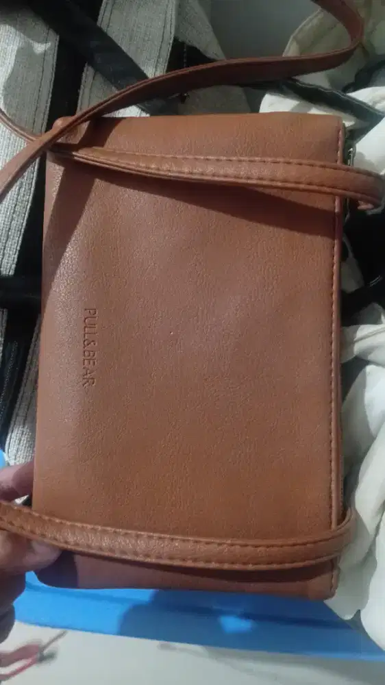 Tas dompet slempang ori PULL AND BEAR
