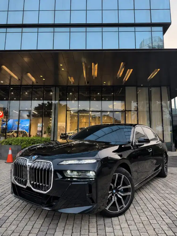 BMW 735i M Sport NIK 2026