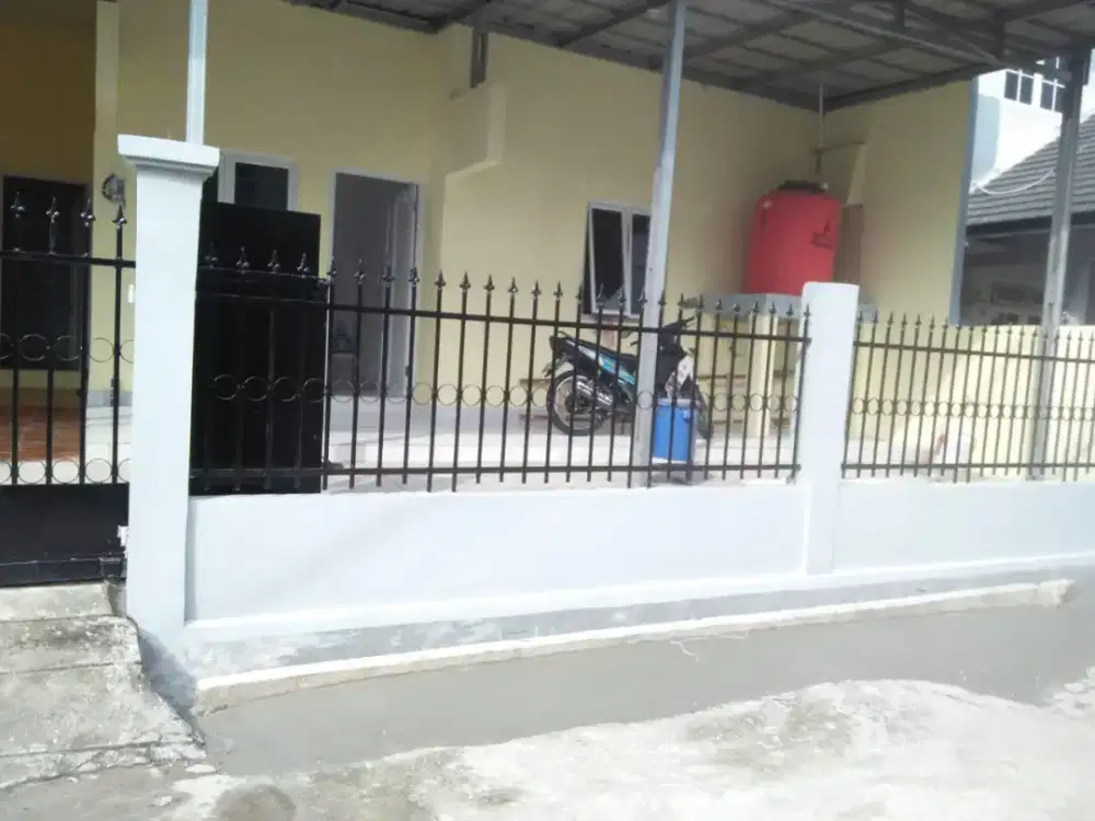 Disewa tahunan rumah puri nirwana 1 blok e no 3