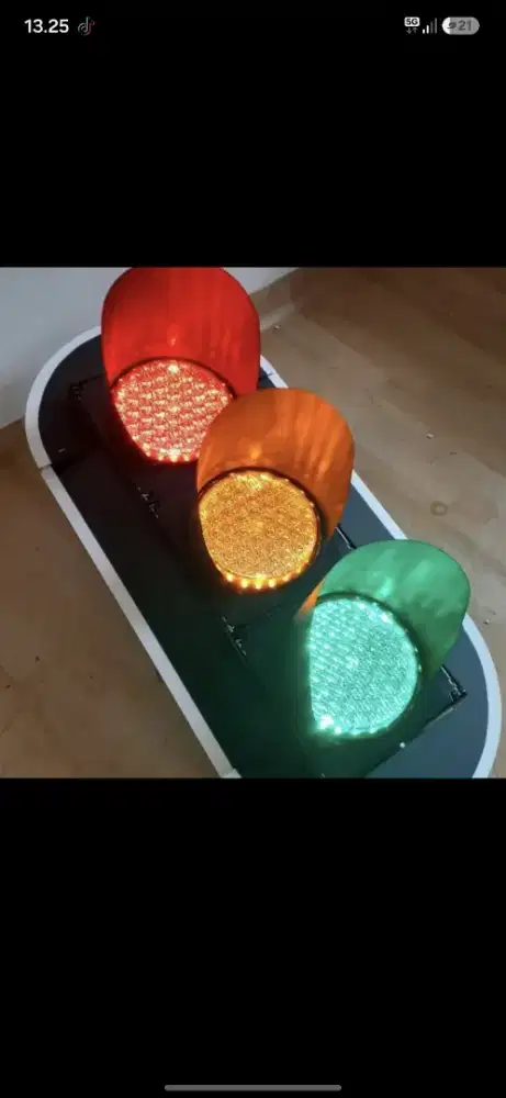 Traffic Light 3 mata diameter 20 cm